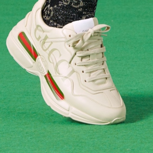 **Authentic* WOMEN'S RHYTON GUCCI LOGO LEATHER SNEAKER - Picture 1 of 8